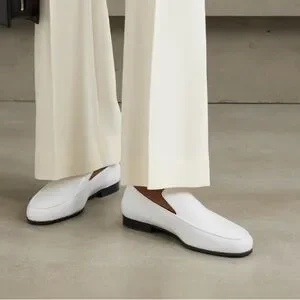 【関税込み】TOTEME ホワイト The Croco Oval ローファー The Croco Oval Loafer white – The Line